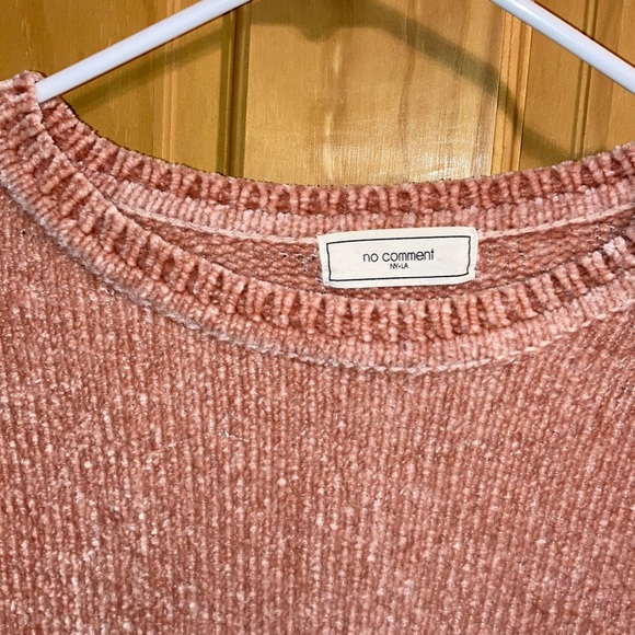 Light Pink sweater - Picture 3 of 5